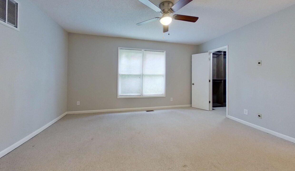 5307-Pondfield-Dr-Greensboro-NC-27410-37