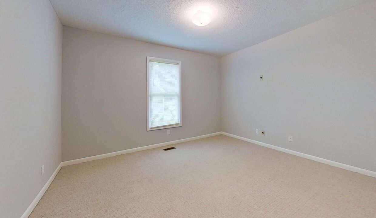 5307-Pondfield-Dr-Greensboro-NC-27410-39