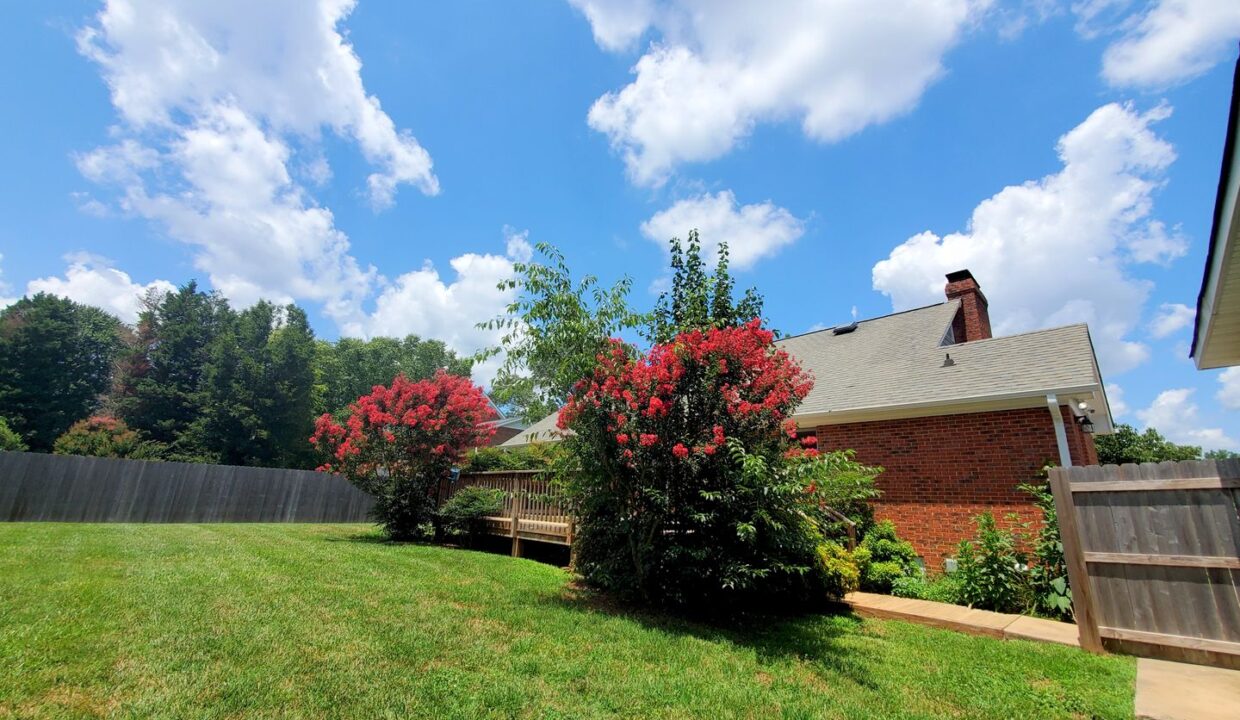 5307-Pondfield-Dr-Greensboro-NC-27410-8