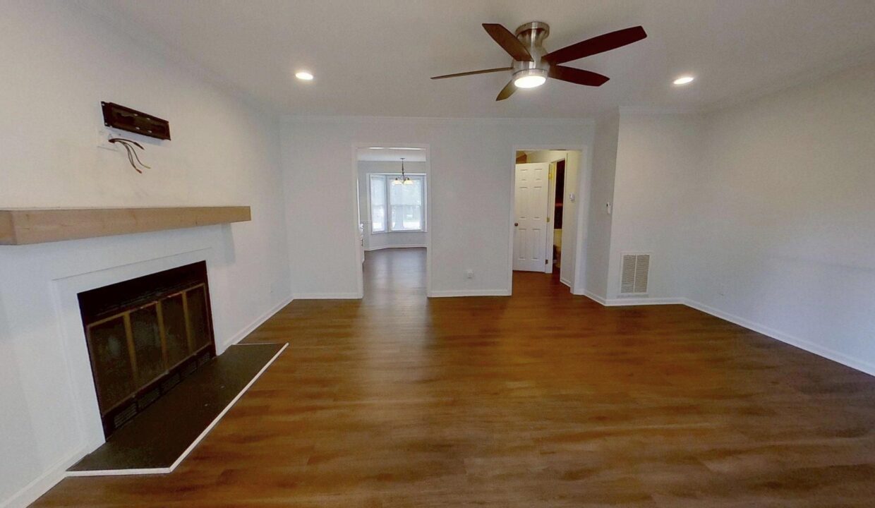 5622-Darrow-Dr-Raleigh-NC-27612-10
