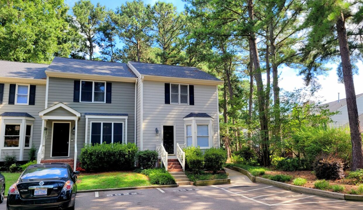 5622-Darrow-Dr-Raleigh-NC-27612-25