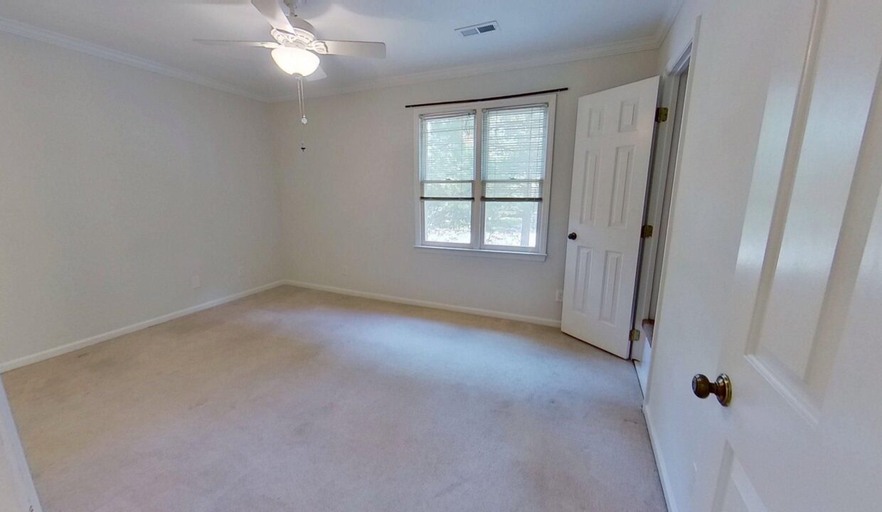5622-Darrow-Dr-Raleigh-NC-27612-4