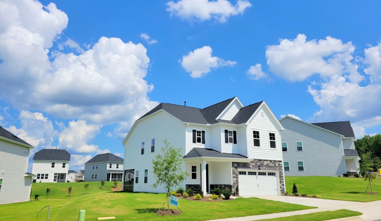 629-Emerald-Bay-Circle-Garner-NC-27610-17