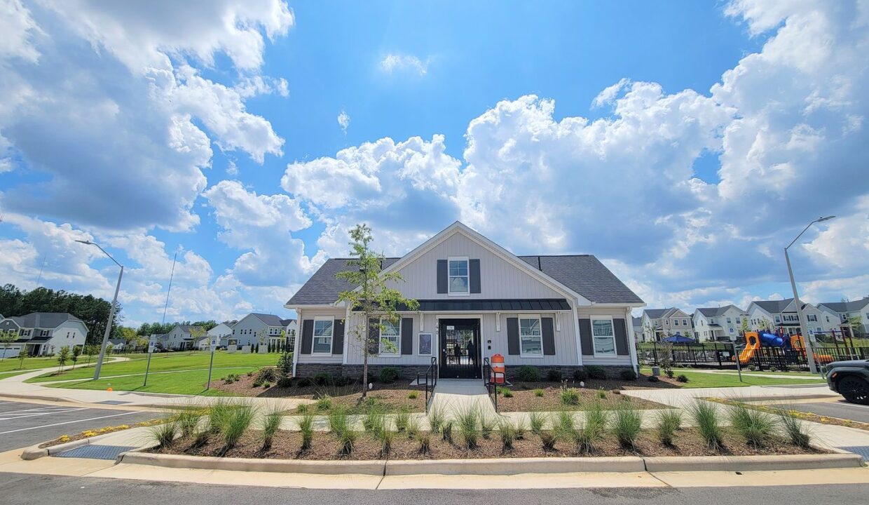 629-Emerald-Bay-Circle-Garner-NC-27610-33