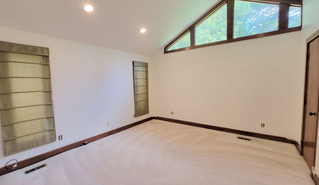 6829-Greystone-Dr-Raleigh-NC-27615-32