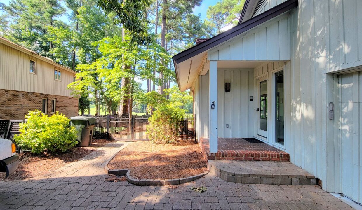 6829-Greystone-Dr-Raleigh-NC-27615-9