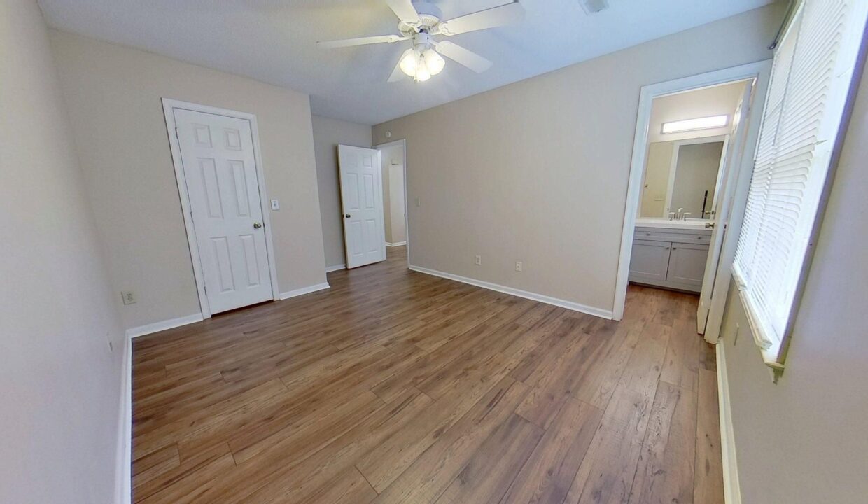 814-Guilford-College-Rd-106-Greensboro-NC-27409-16
