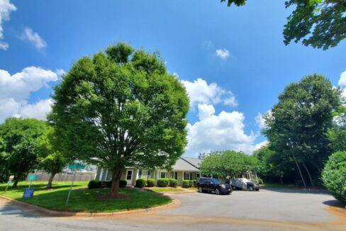 814-Guilford-College-Rd-106-Greensboro-NC-27409-21