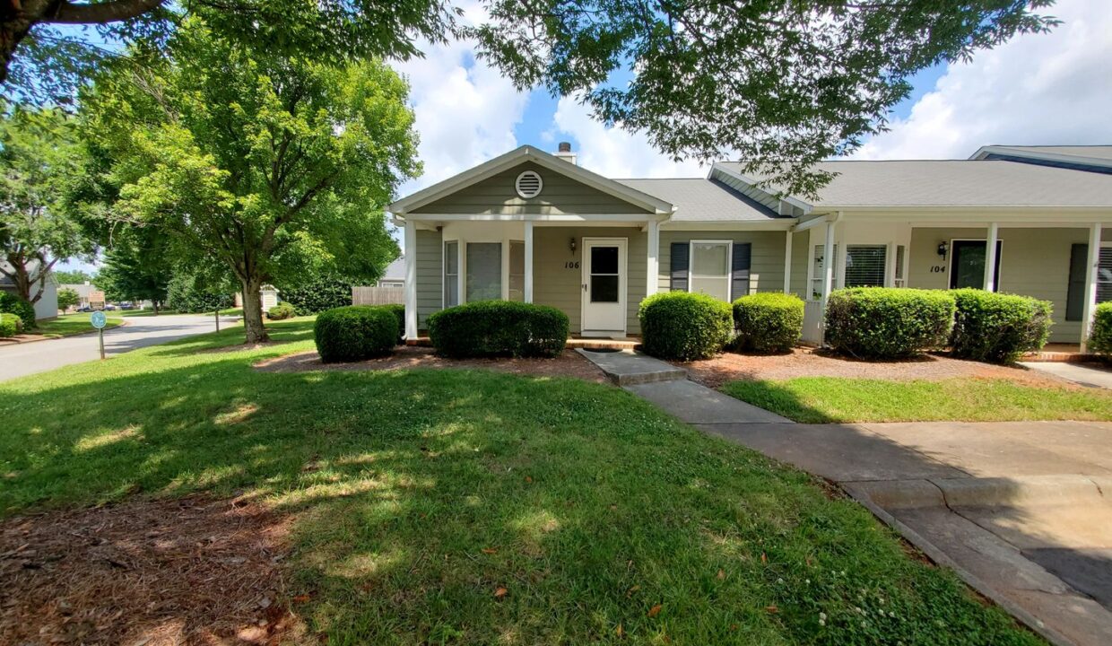 814-Guilford-College-Rd-106-Greensboro-NC-27409-23