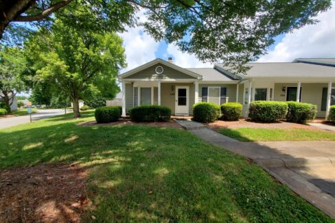 814-Guilford-College-Rd-106-Greensboro-NC-27409-23