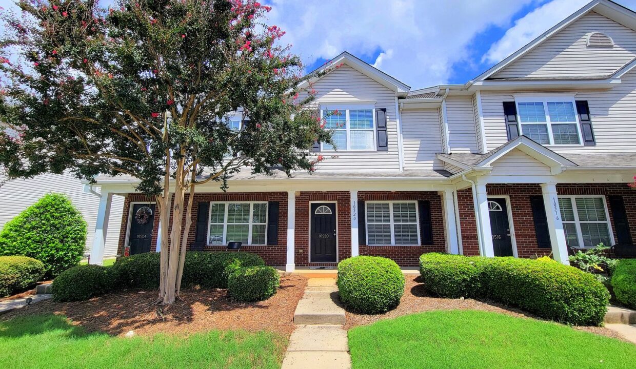 10520-Stoneacre-Ct-Pineville-NC-28134-10
