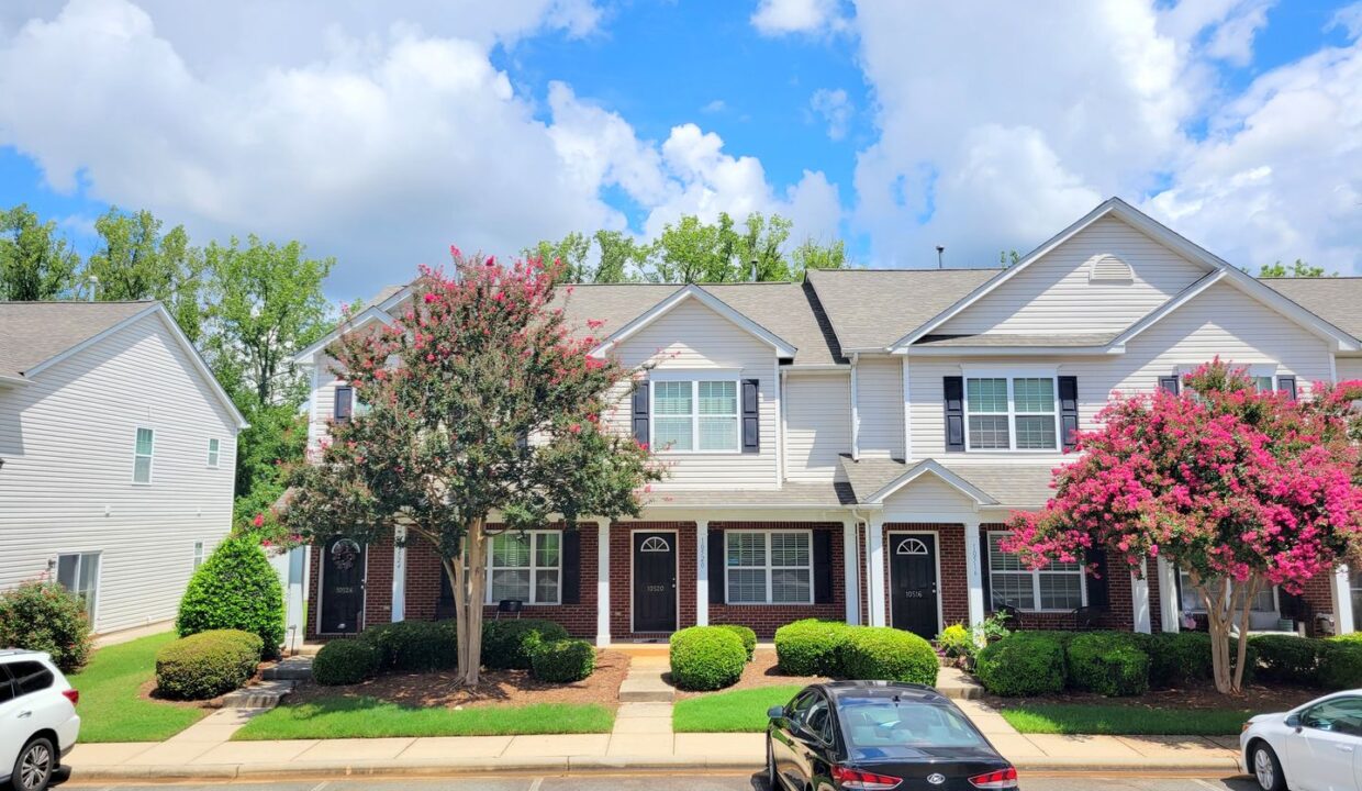 10520-Stoneacre-Ct-Pineville-NC-28134-6