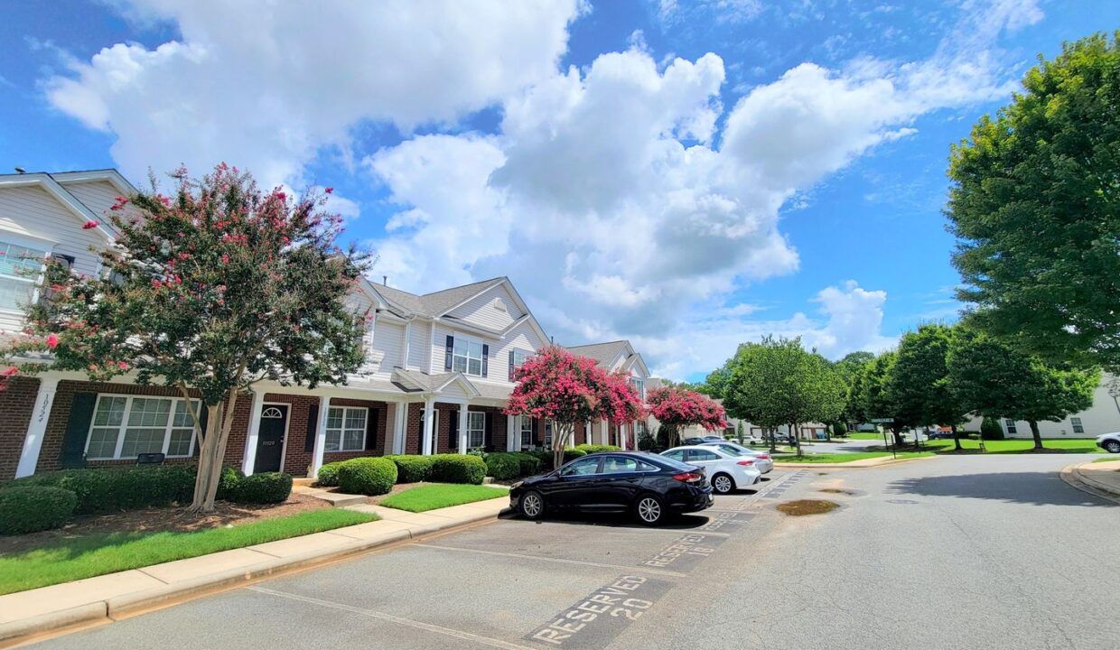 10520-Stoneacre-Ct-Pineville-NC-28134-8