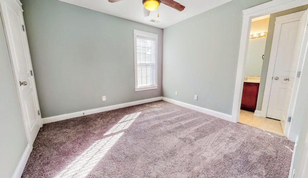150-Honeybee-Trace-Clayton-NC-27520-20