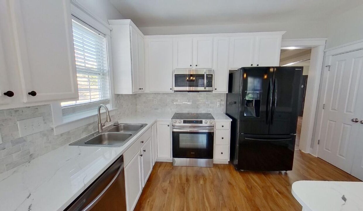 1508-Peaceful-Way-Dr-Charlotte-NC-28206-17
