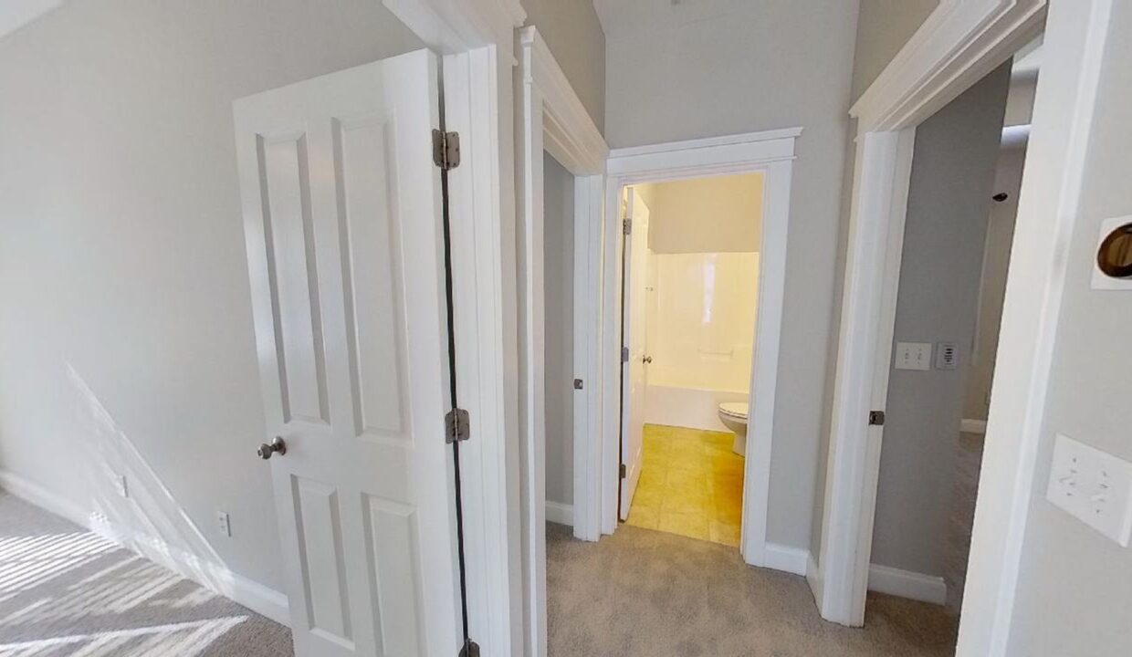1508-Peaceful-Way-Dr-Charlotte-NC-28206-28