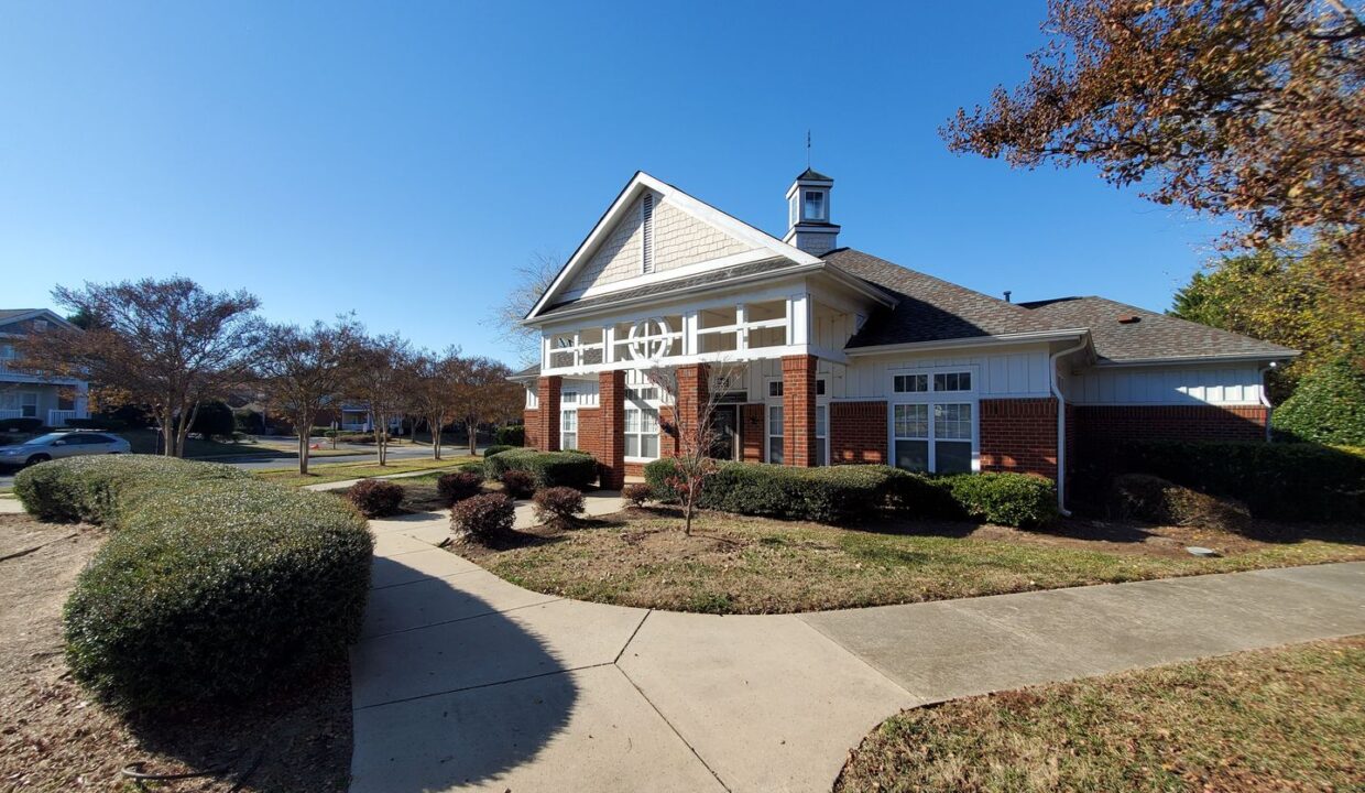 1508-Peaceful-Way-Dr-Charlotte-NC-28206-35