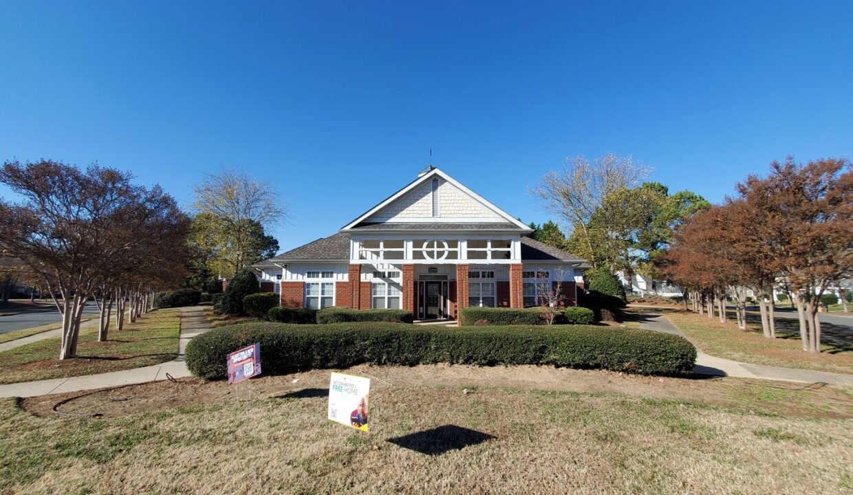 1508-Peaceful-Way-Dr-Charlotte-NC-28206-40