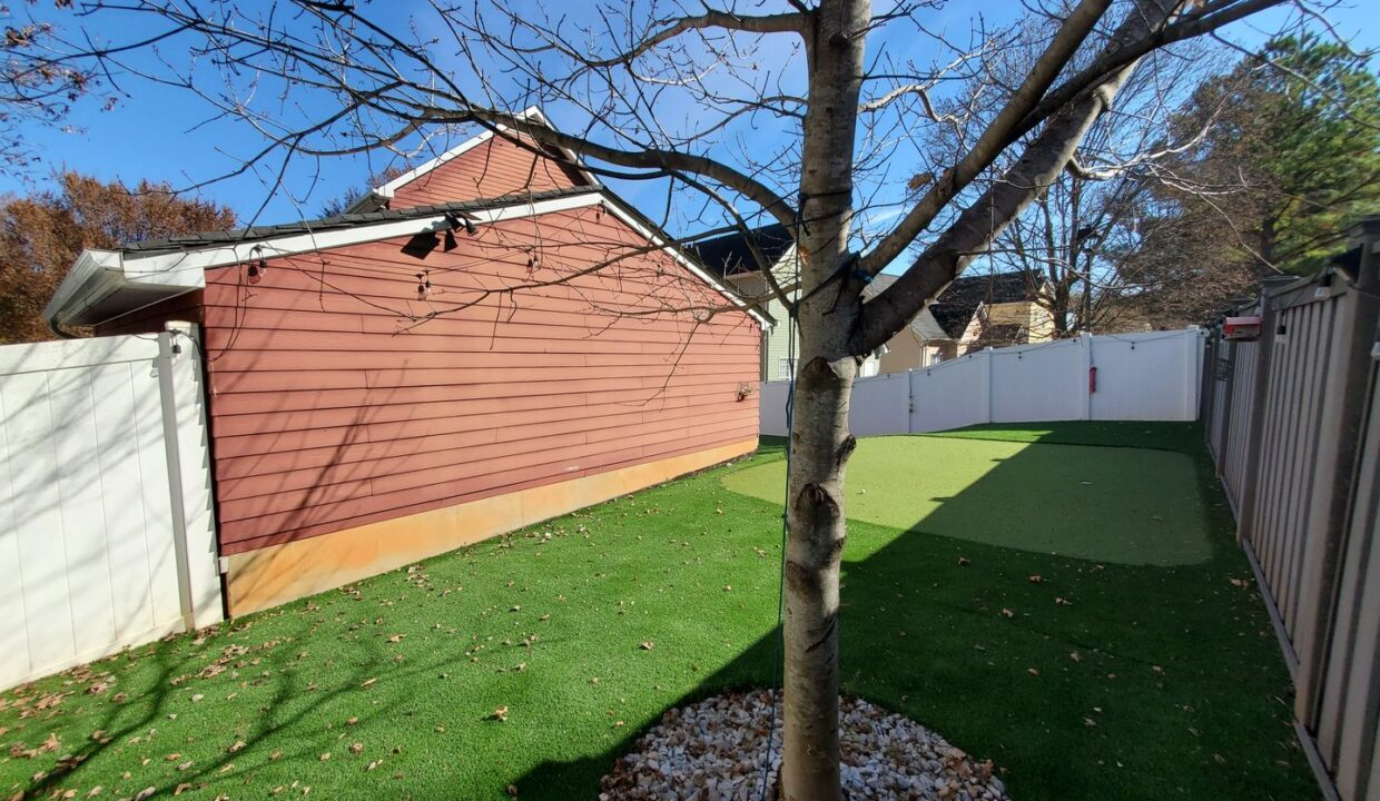 1508-Peaceful-Way-Dr-Charlotte-NC-28206-45