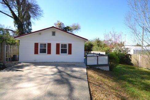 2256-Lake-Shore-Dr-Unit-2-Wilmington-NC-28401-10