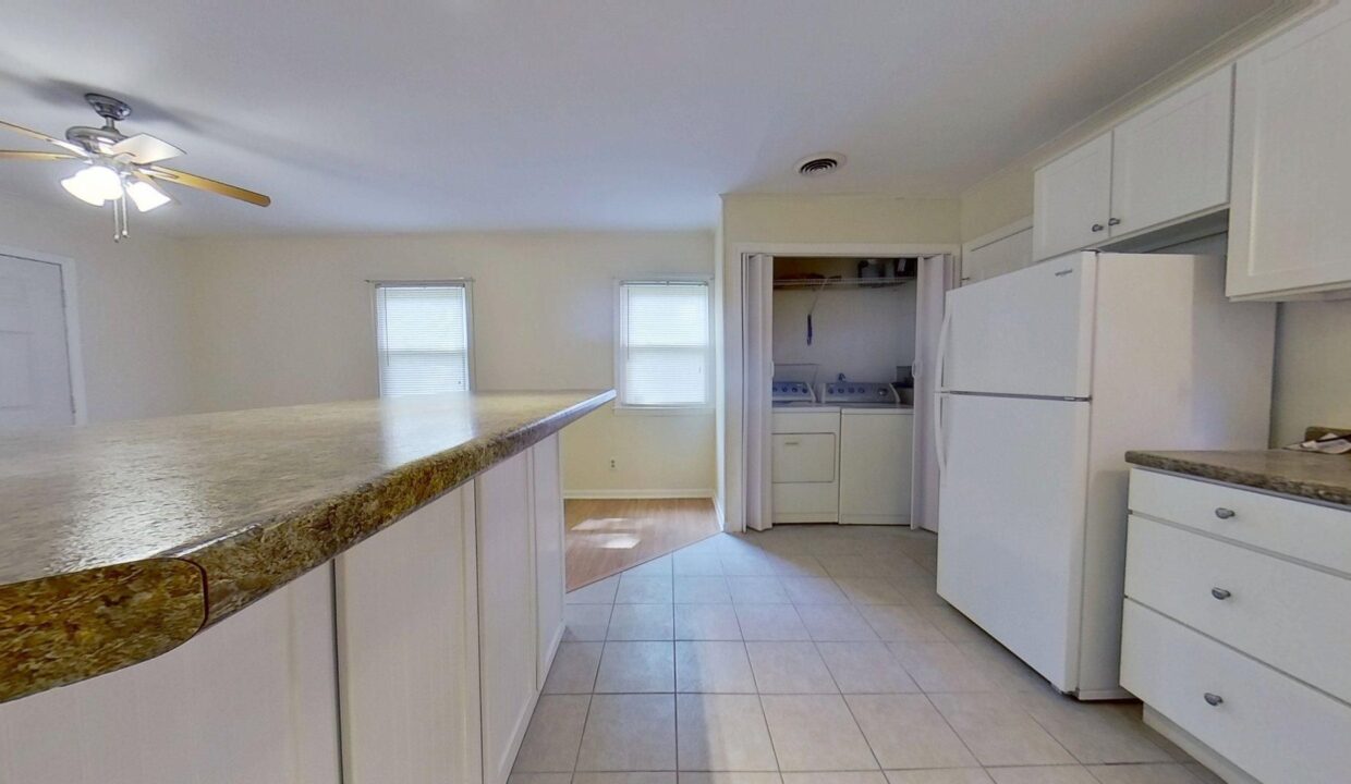 2256-Lake-Shore-Dr-Unit-2-Wilmington-NC-28401-14