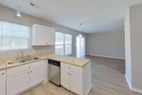 3016-Christian-Scott-Ln-Charlotte-NC-28214-16