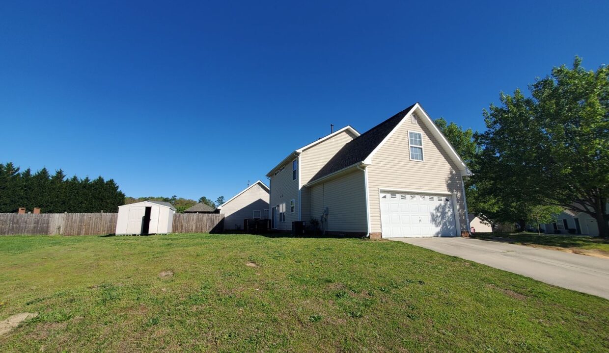 3016-Christian-Scott-Ln-Charlotte-NC-28214-23