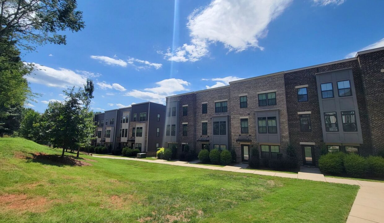 320-Chattooga-Way-Charlotte-NC-28211-5