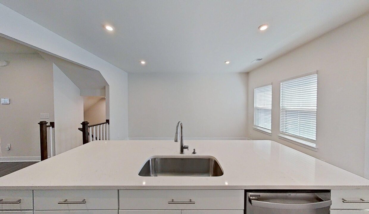 320-Chattooga-Way-Charlotte-NC-28211-6