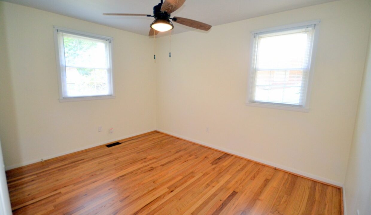 3428-Cheyenne-Rd-Raleigh-NC-27609-12