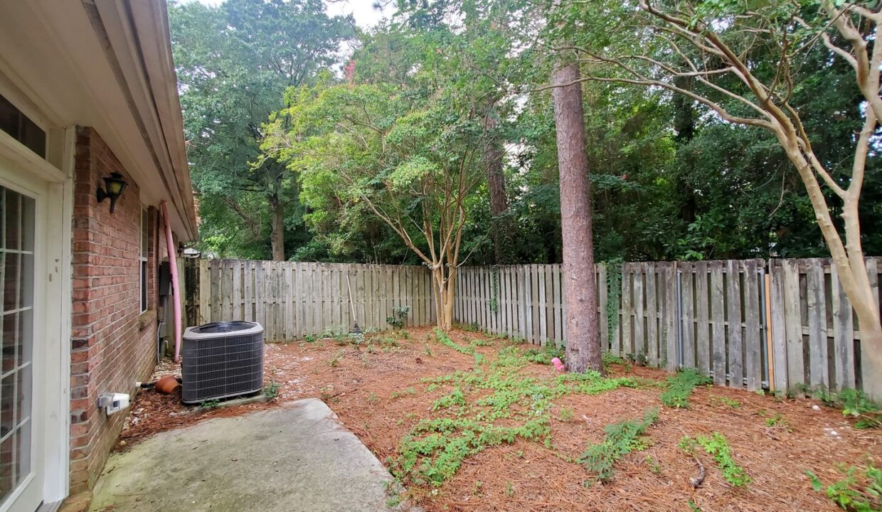5006-Carleton-Dr-11-Wilmington-NC-28403-17