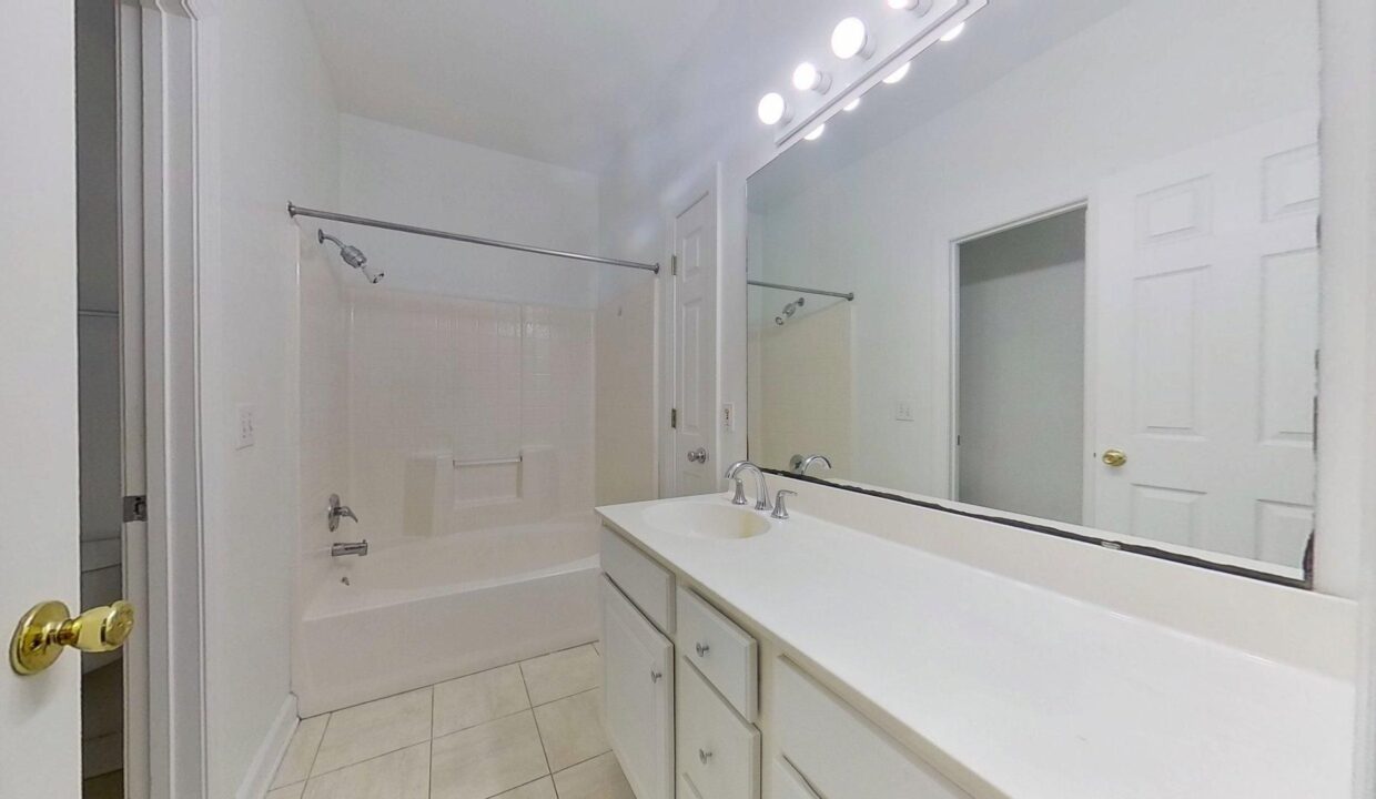5006-Carleton-Dr-11-Wilmington-NC-28403-18