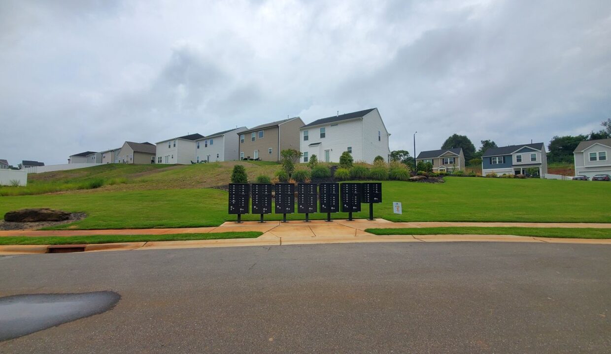 5014-Fallmeade-Rd-Kernersville-NC-27284-25