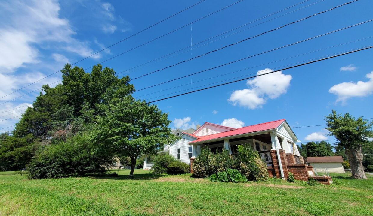5224-Old-Walkertown-Rd-Winston-Salem-NC-27105-3