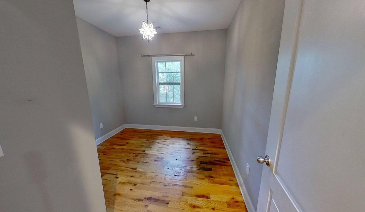 817-Ellington-St-Raleigh-NC-27601-13