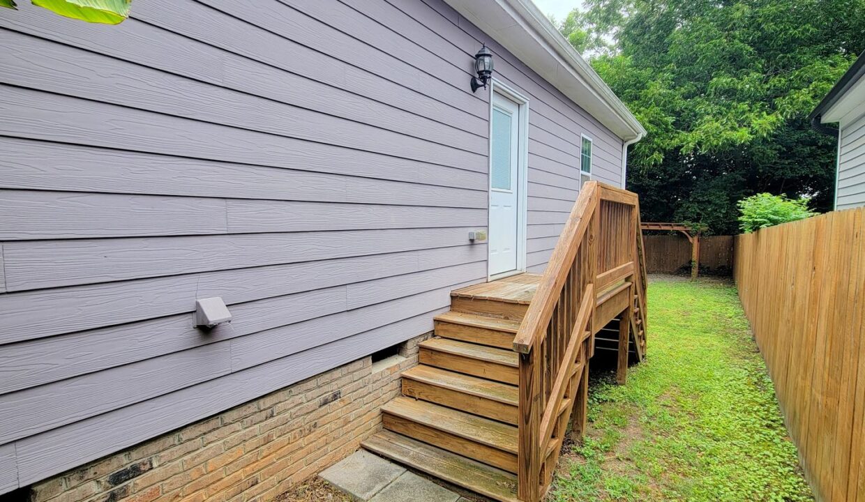 817-Ellington-St-Raleigh-NC-27601-15