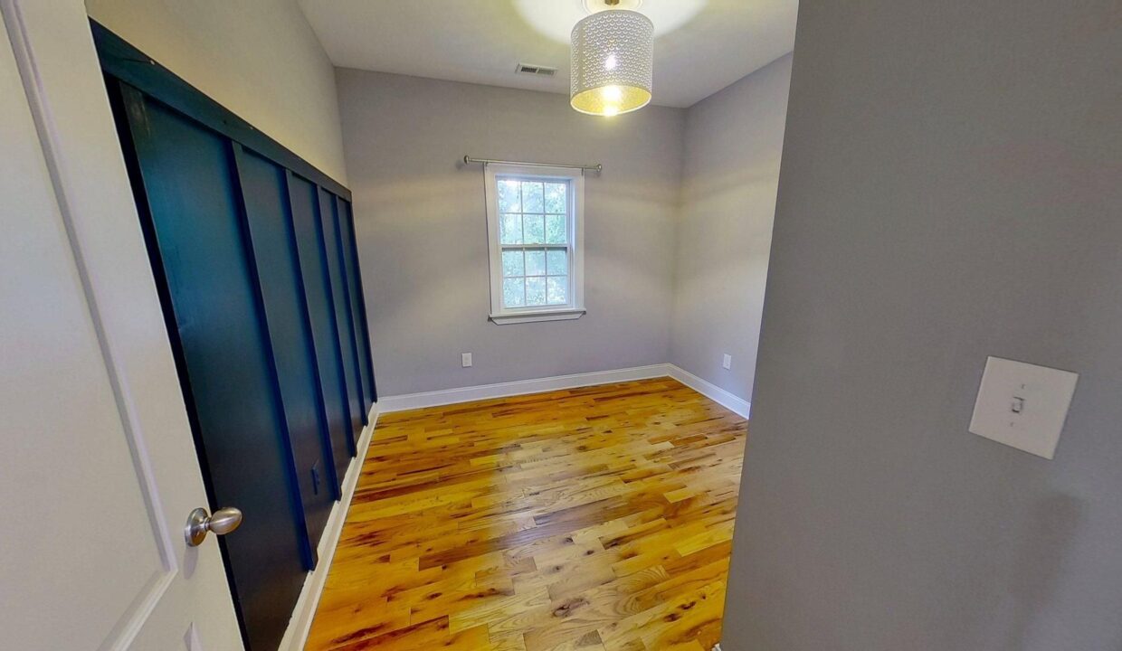 817-Ellington-St-Raleigh-NC-27601-24