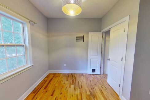 817-Ellington-St-Raleigh-NC-27601-25