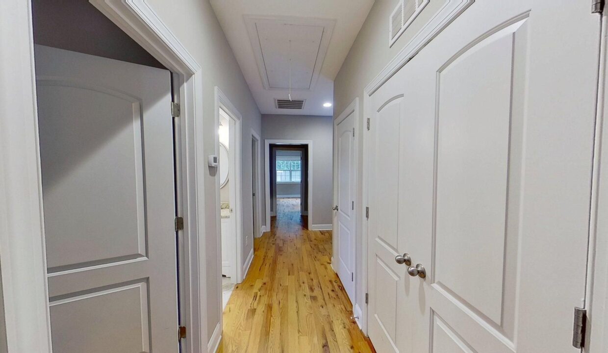 817-Ellington-St-Raleigh-NC-27601-35