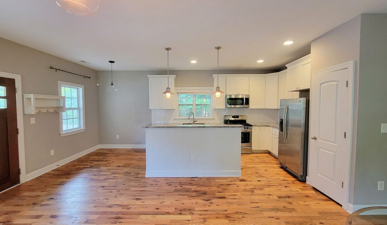 817-Ellington-St-Raleigh-NC-27601-38