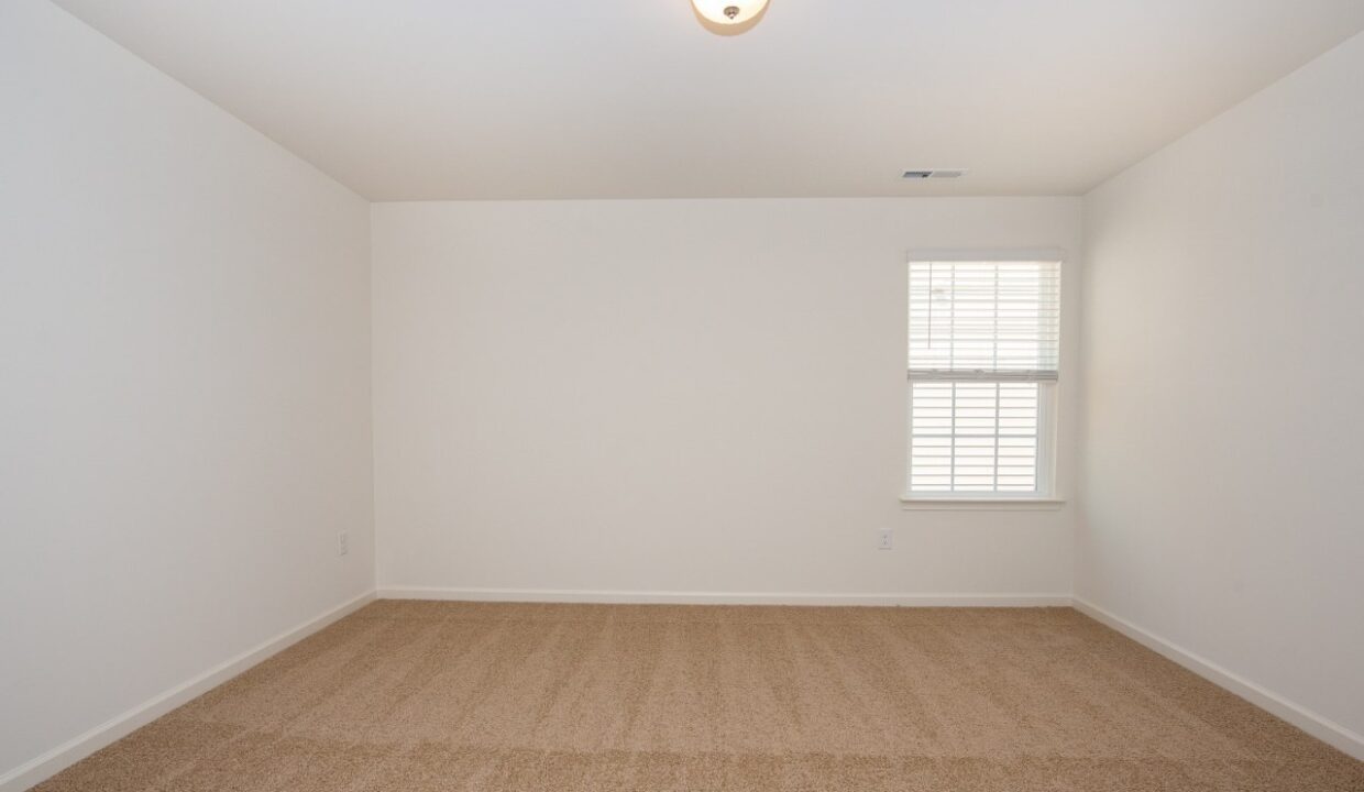 82-E-Painted-Way-Clayton-NC-27527-13