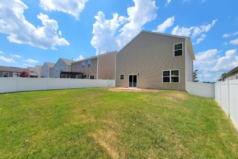 82-E-Painted-Way-Clayton-NC-27527-16