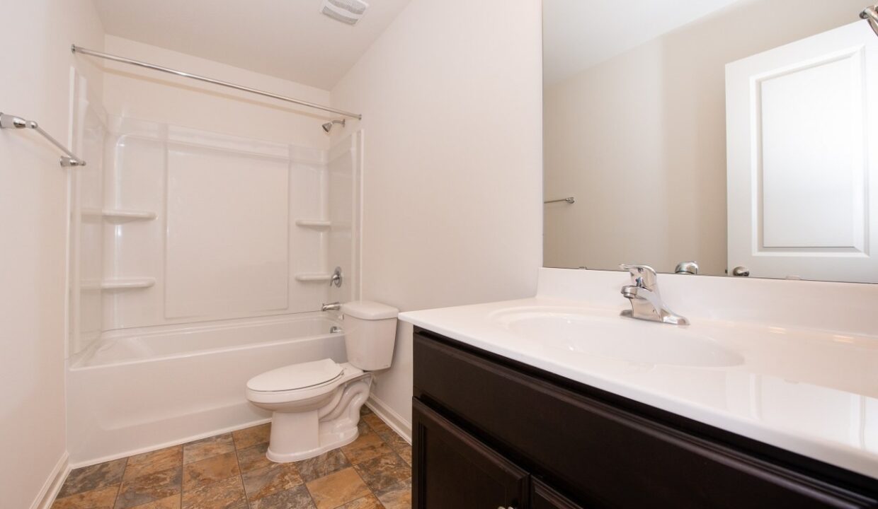 82-E-Painted-Way-Clayton-NC-27527-29