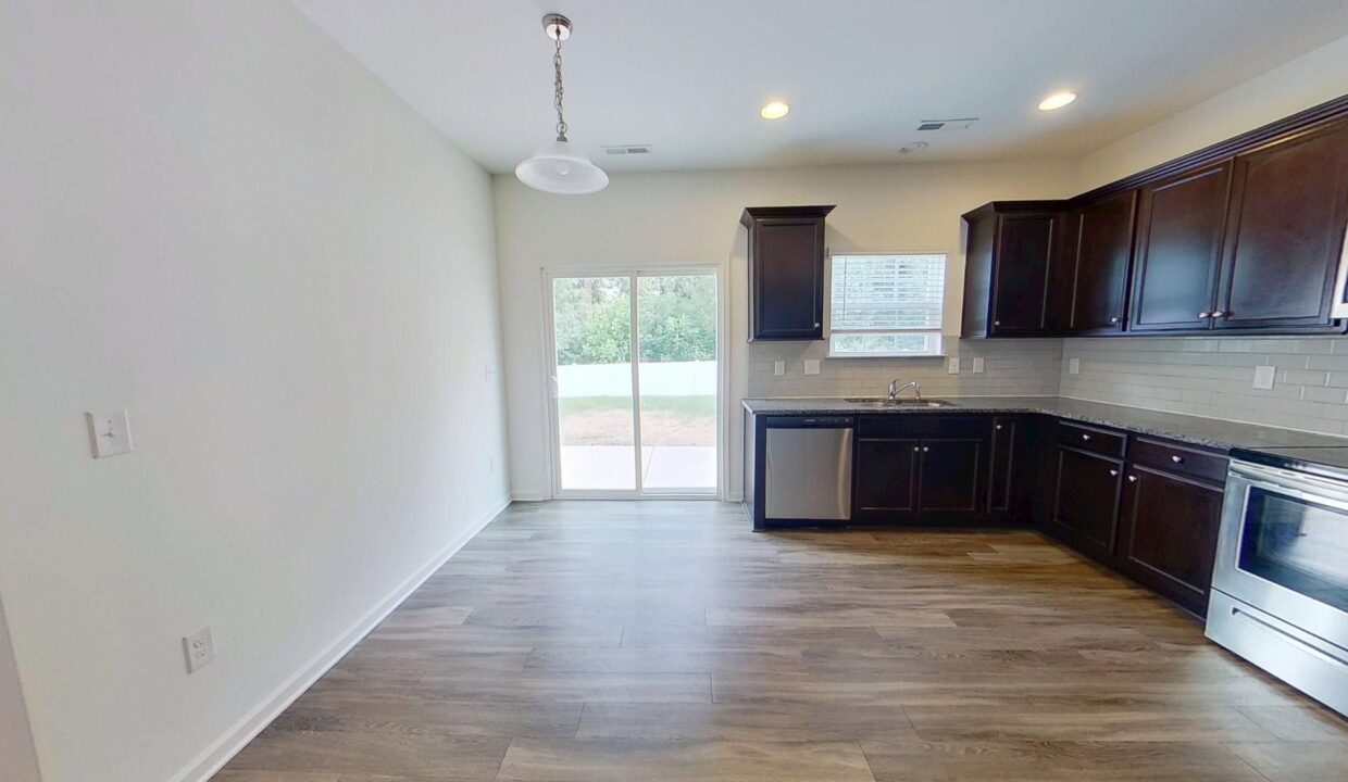 82-E-Painted-Way-Clayton-NC-27527-34