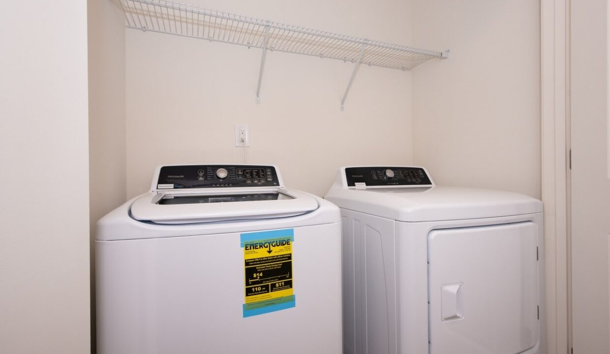 82-E-Painted-Way-Clayton-NC-27527-39
