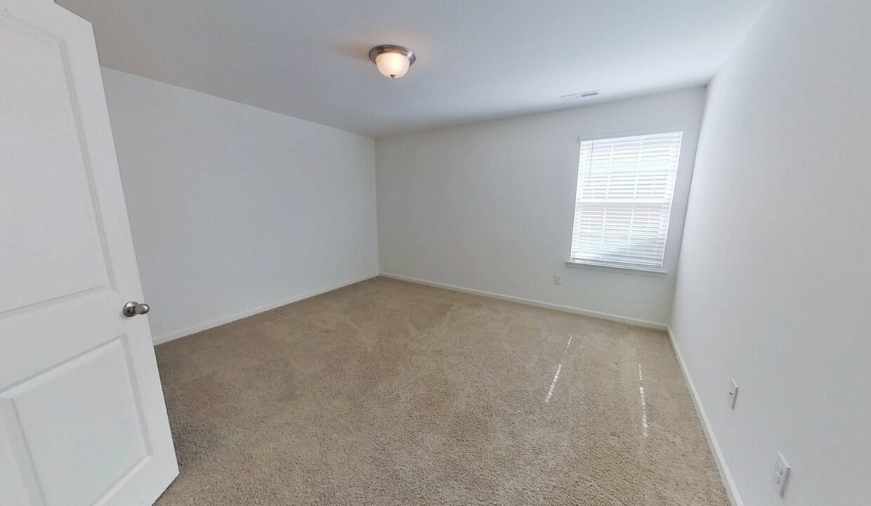 82-E-Painted-Way-Clayton-NC-27527-42