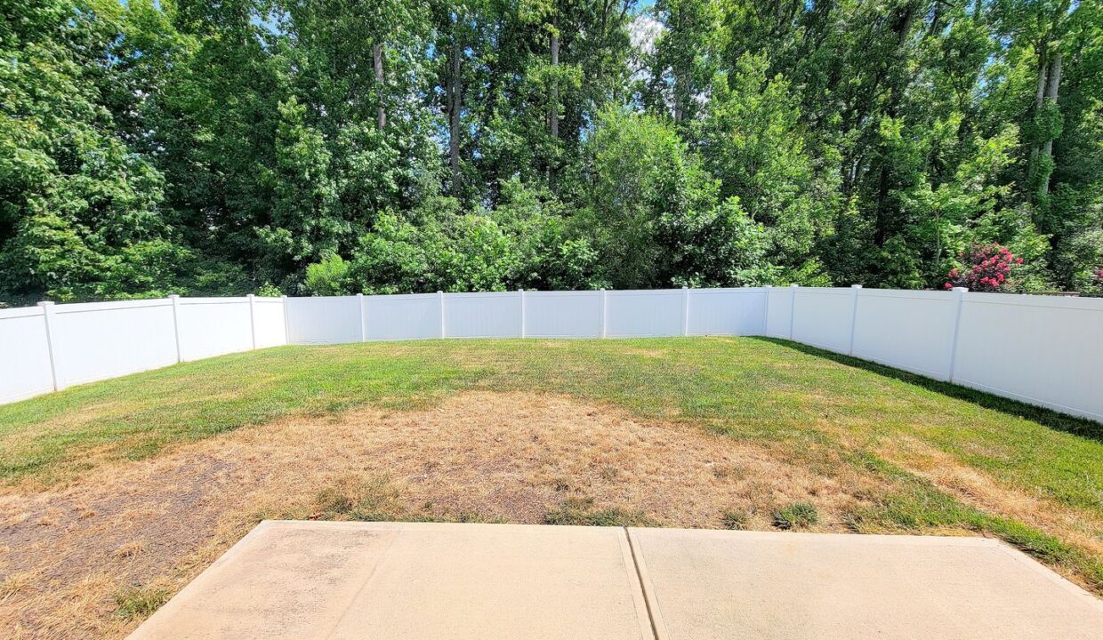 82-E-Painted-Way-Clayton-NC-27527-5
