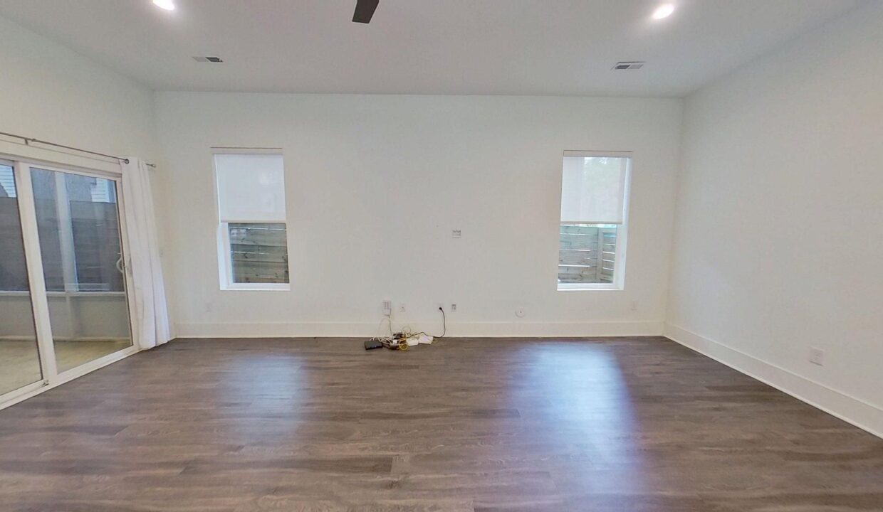 1121-N-Alexander-St-Charlotte-NC-28206-10