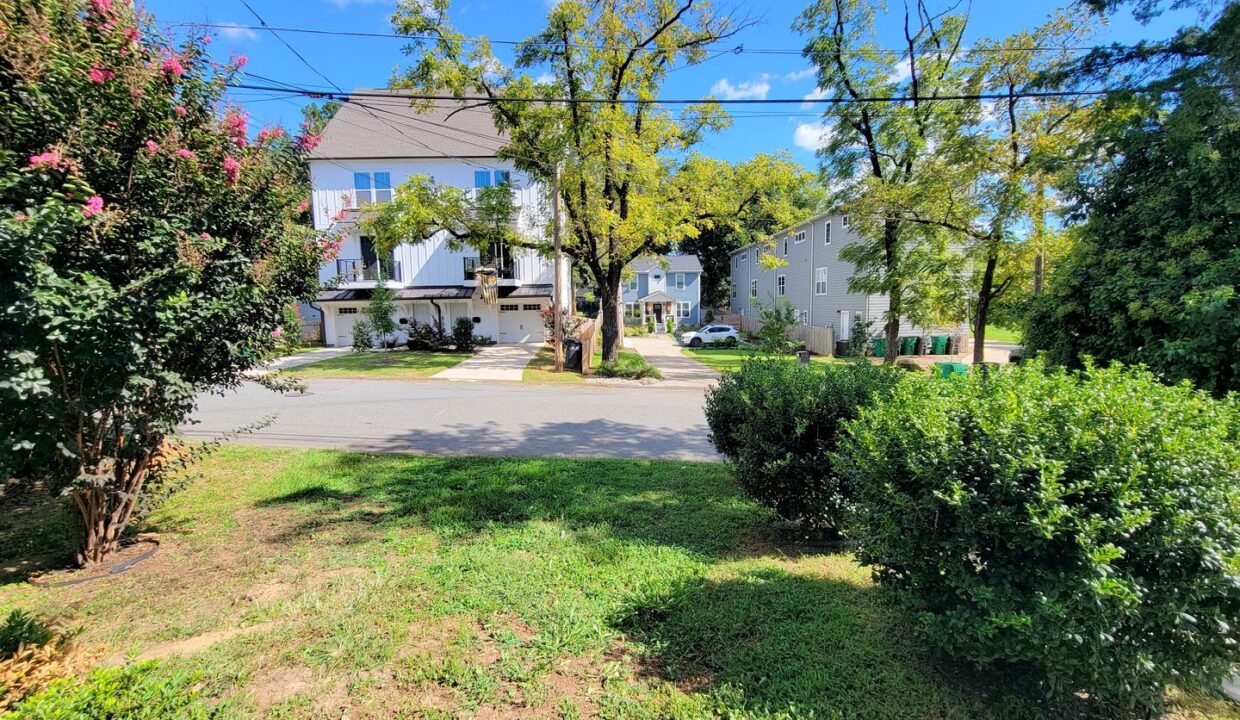 1121-N-Alexander-St-Charlotte-NC-28206-11