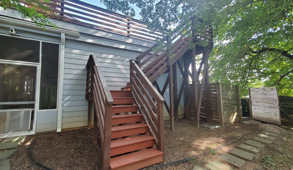 1121-N-Alexander-St-Charlotte-NC-28206-13